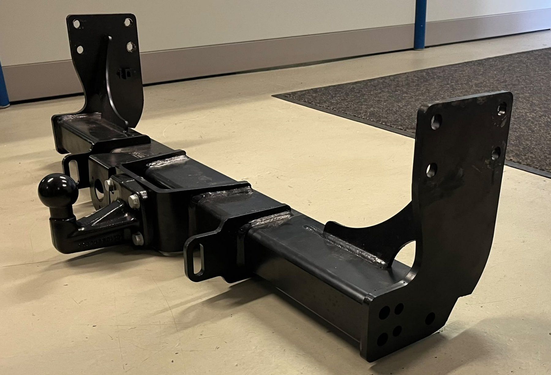 VW Anhängerkupplungen: VW Crafter Original Anhängerkupplung – Neu (gemäss Beschreibung) aus Turtmann von jan_z99l 6