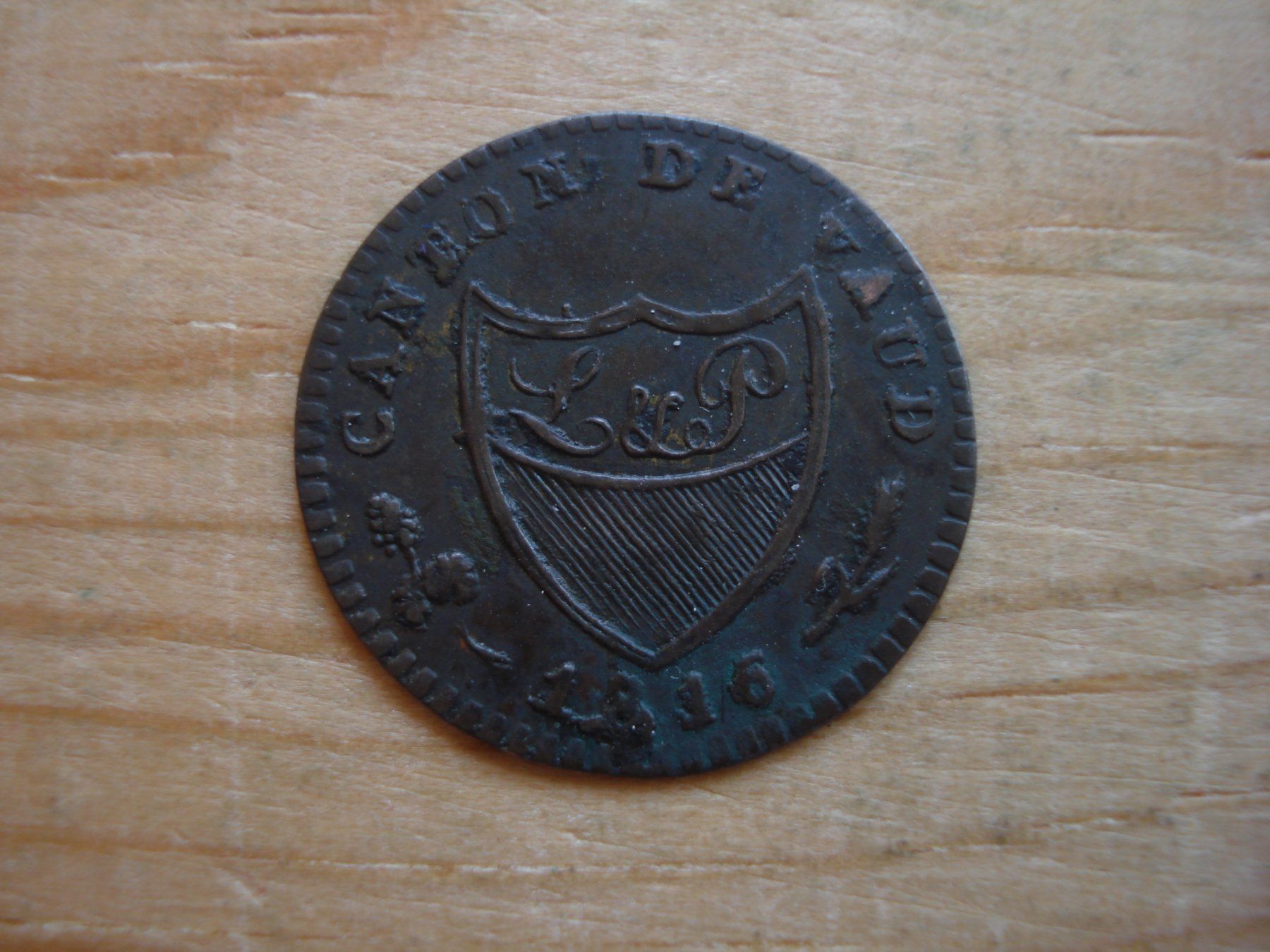 Tutti le monete: (P2) Vaud 2 1/2 Rappen 1816 – Usato da Erlach venduto da Net-Coins