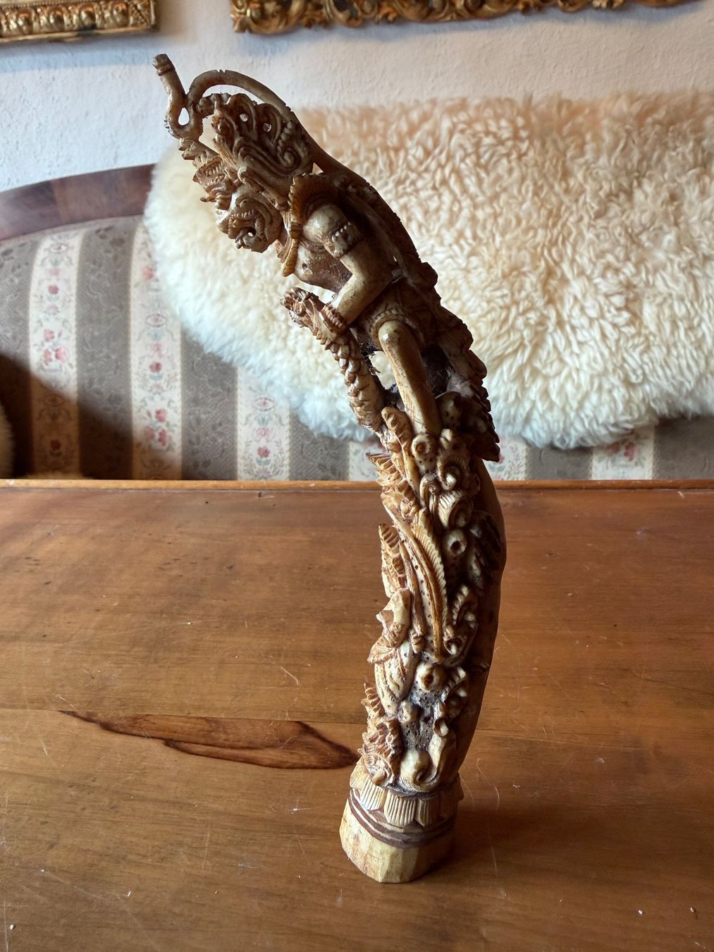 Statuette: buddhistische oder hinduistische Gottheit Thailand oder Bali – Usato da Zofingen venduto da Schekke
