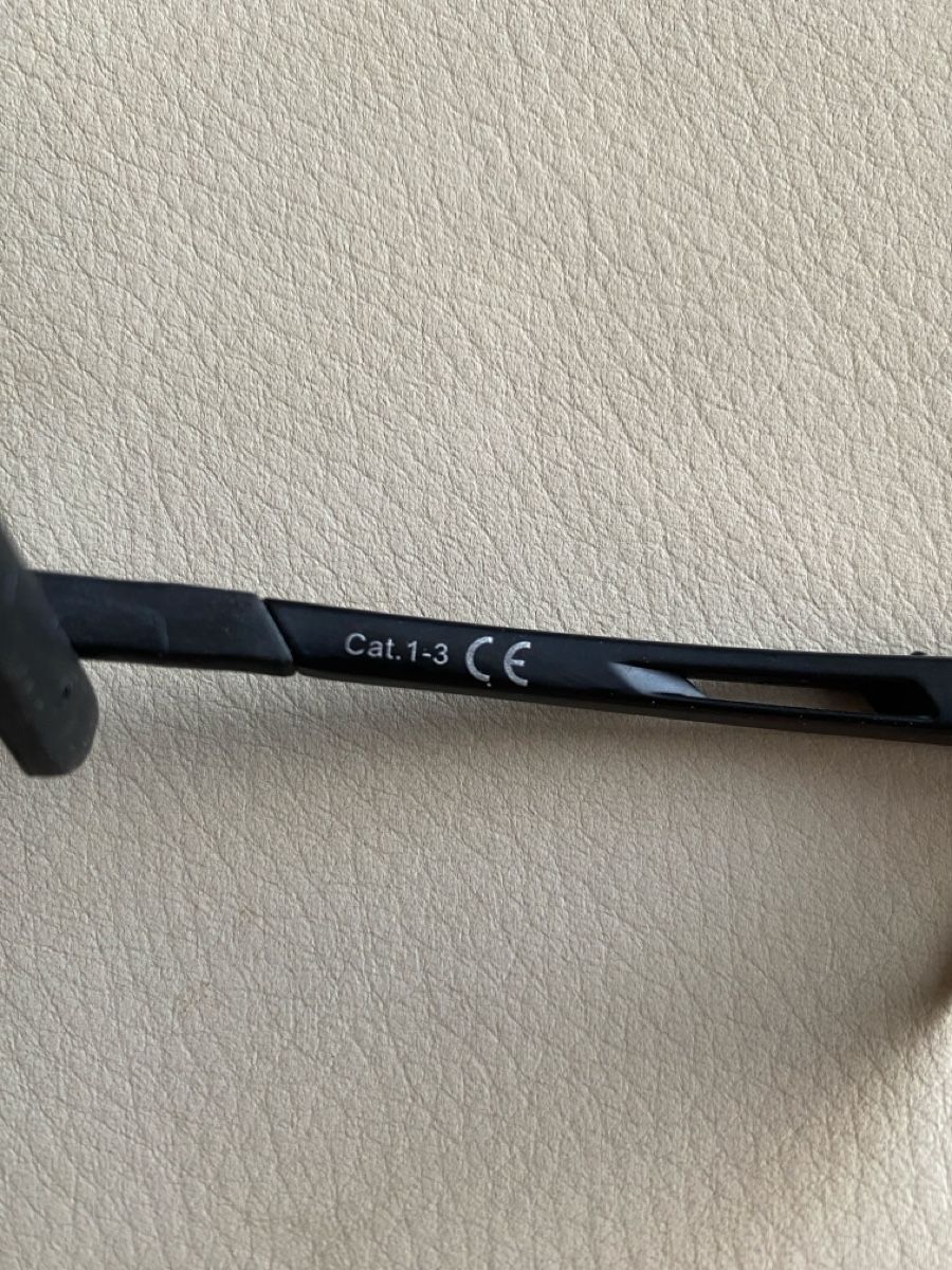 Brillen & Gläser: Sport Sonnenbrille Schwarz – Gebraucht aus Ittenthal von Lorinakuprecht0 4