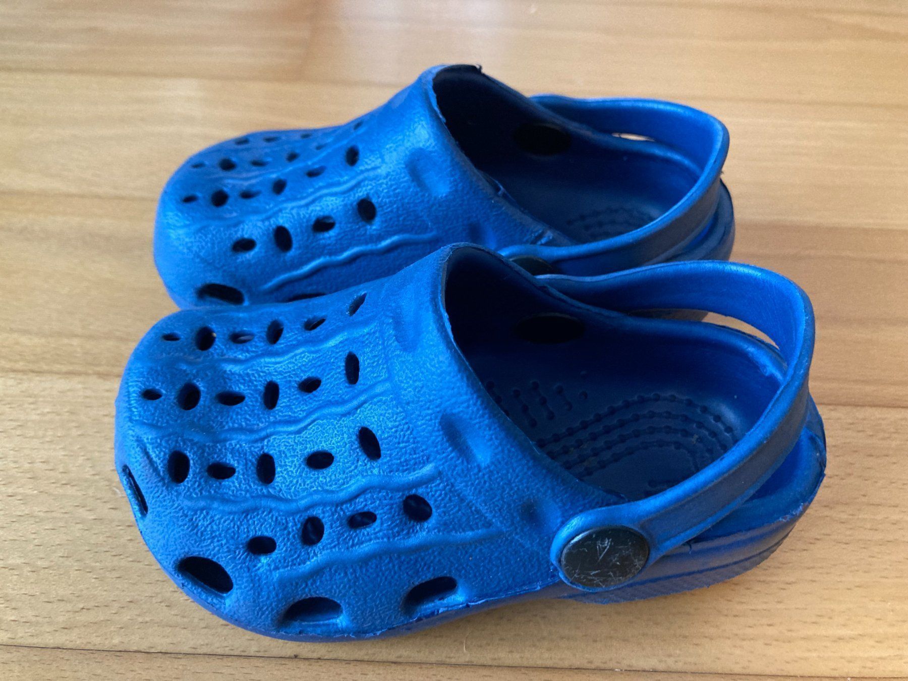 Scarpe da uomo: Clogs blau – Usato da Muttenz venduto da Juvenile33