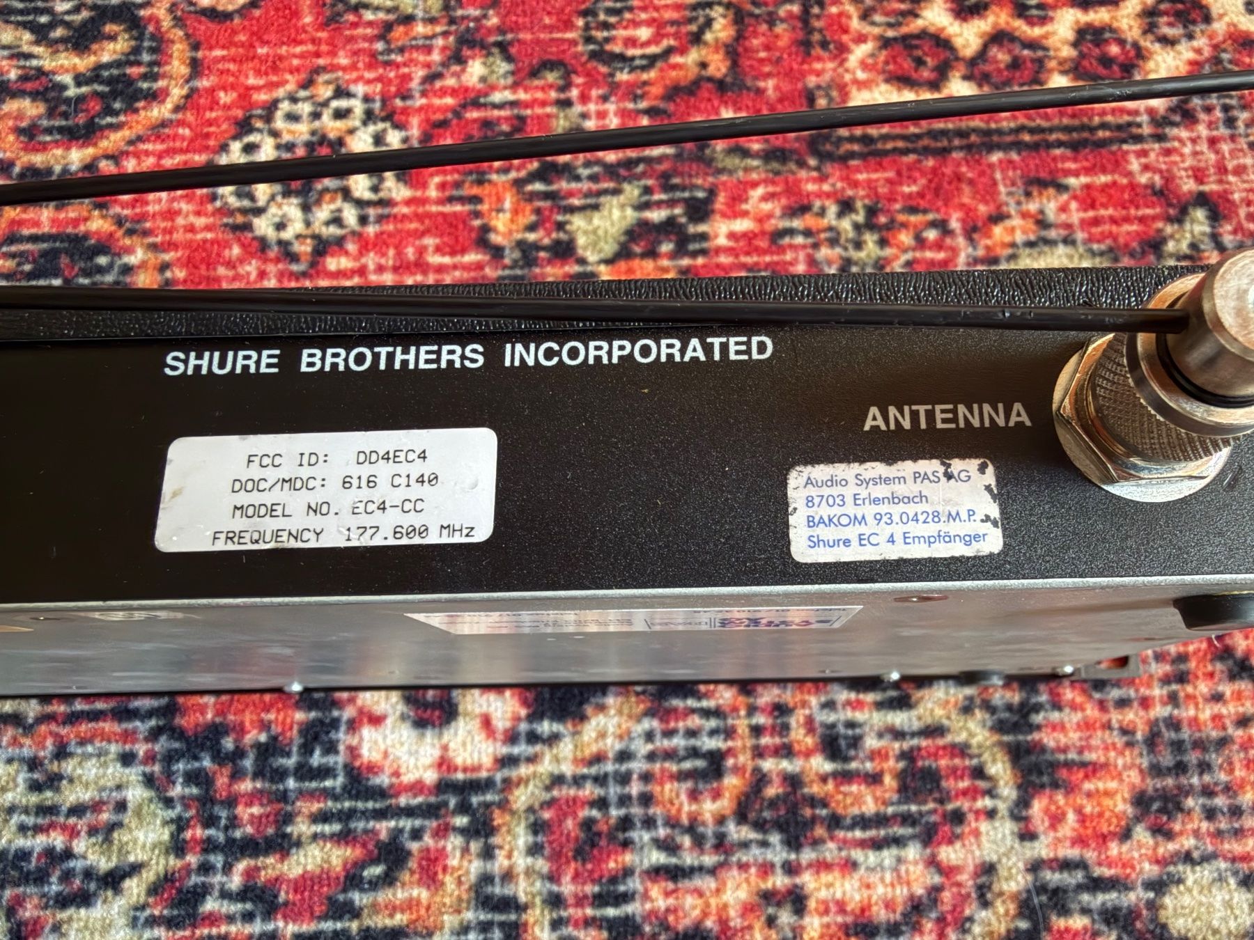 Strumenti musicali: Shure Wireless Guitar System - Vintage Audio Gear – Usato da Bussigny venduto da MusicMan89 5
