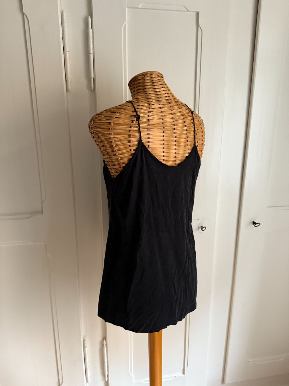 Zara Top: ZARA - Hängerchen Top schwarz M – Usato da Zürich venduto da Diazaio 2