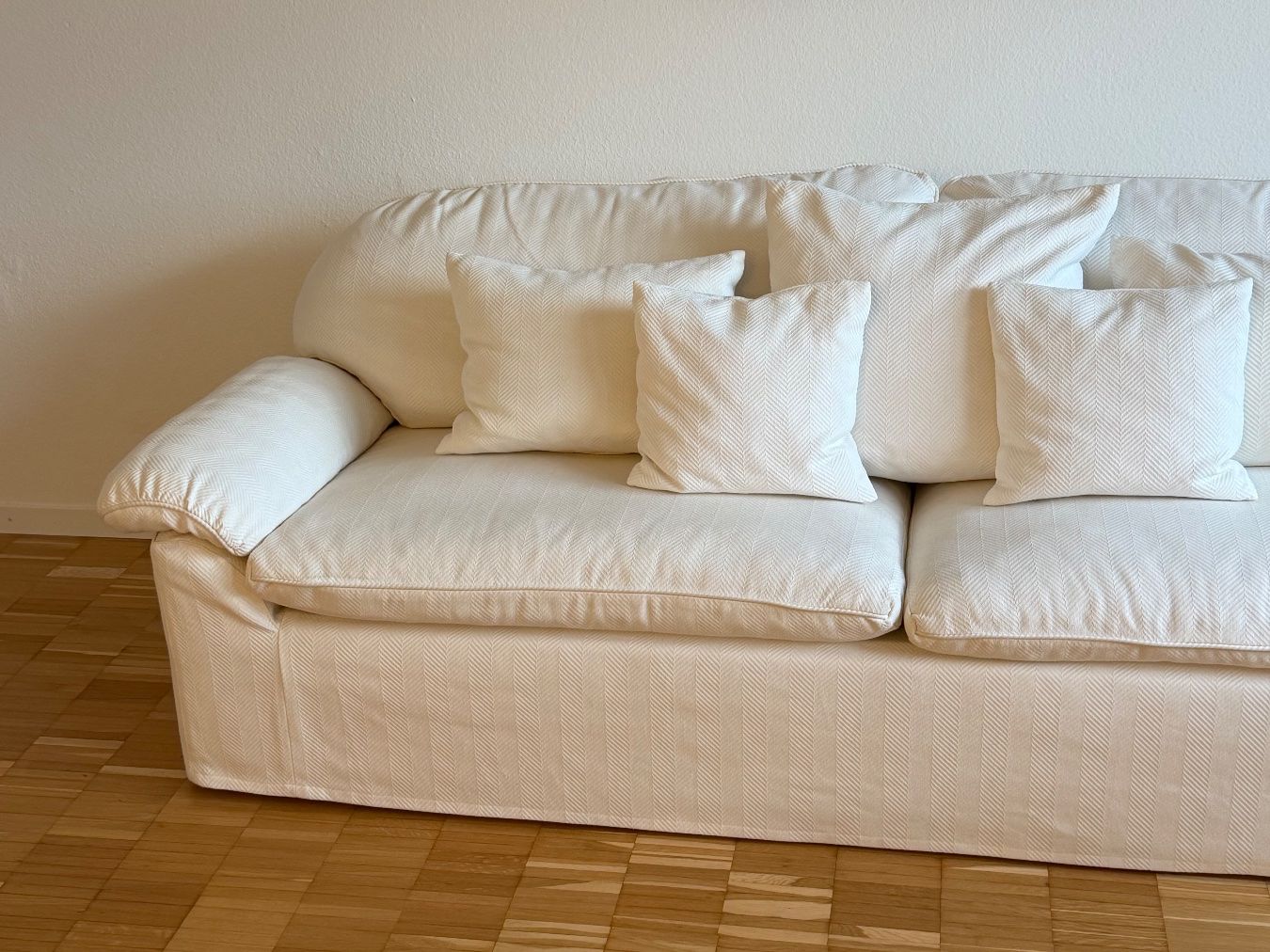 Divani: Beautiful White Sofa 220cm – Usato da Zürich venduto da ralph__ 1