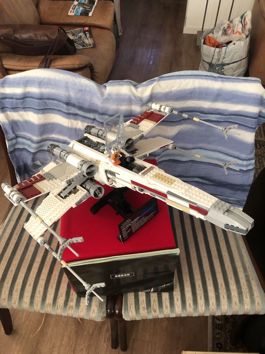 Star Wars Kit di modellismo & Modellini statici: Star Wars X-Wing Modell – Usato da Zürich venduto da mue_zbf8 1