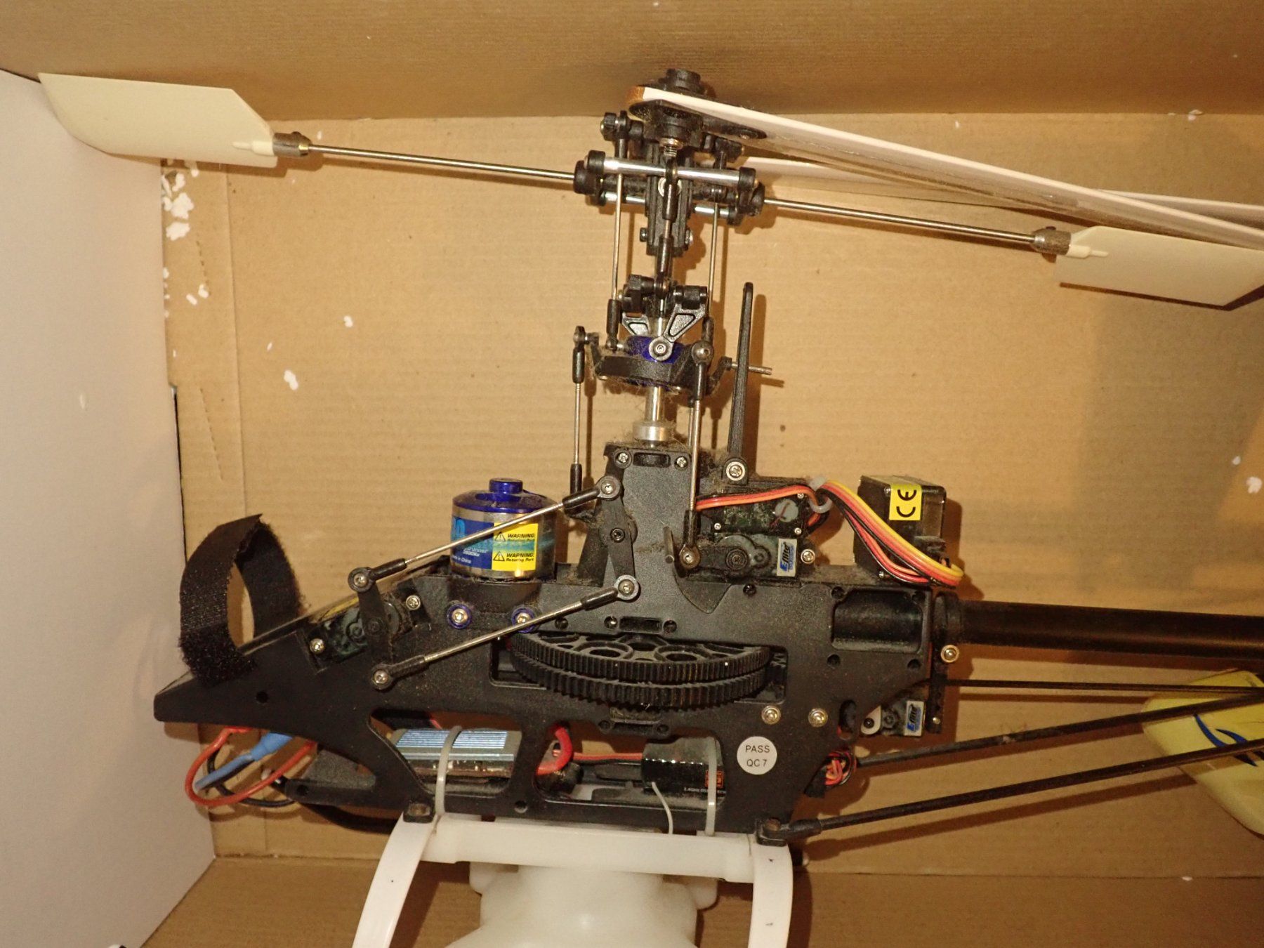Blade RC Kits de montage: Modellheli Blade 400 – Défectueux à Muntelier par Lusbus 2
