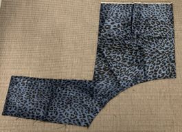 Coupon de tissu léopard bleu