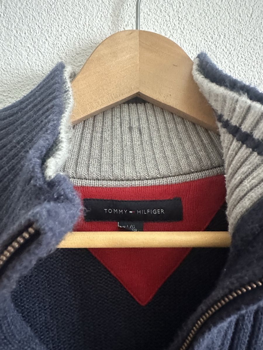 Pullover & Sweatshirts: Tommy Hilfiger Zip Sweatshirt  – Gebraucht aus Fällanden von eri_pmt6 1
