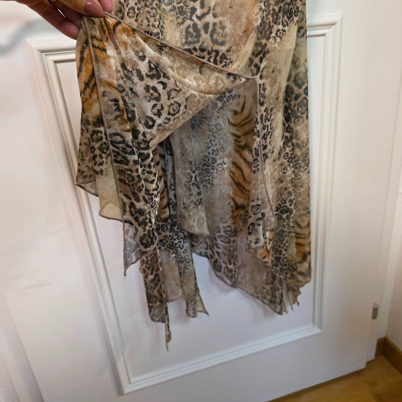 Robes: Sommerliches Kleid mit Tiermuster, Größe 38 – D'occasion à Wald ZH par CapLux 3