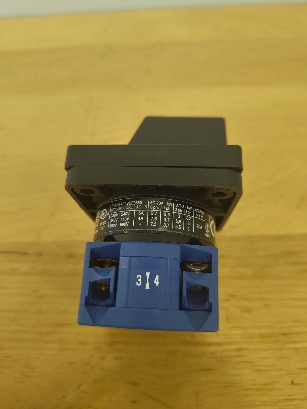 Interruttori: Krais & Naimar Hand 0 Auto Drehschalter CG8 – Usato da Emmenbrücke venduto da BlSi 4
