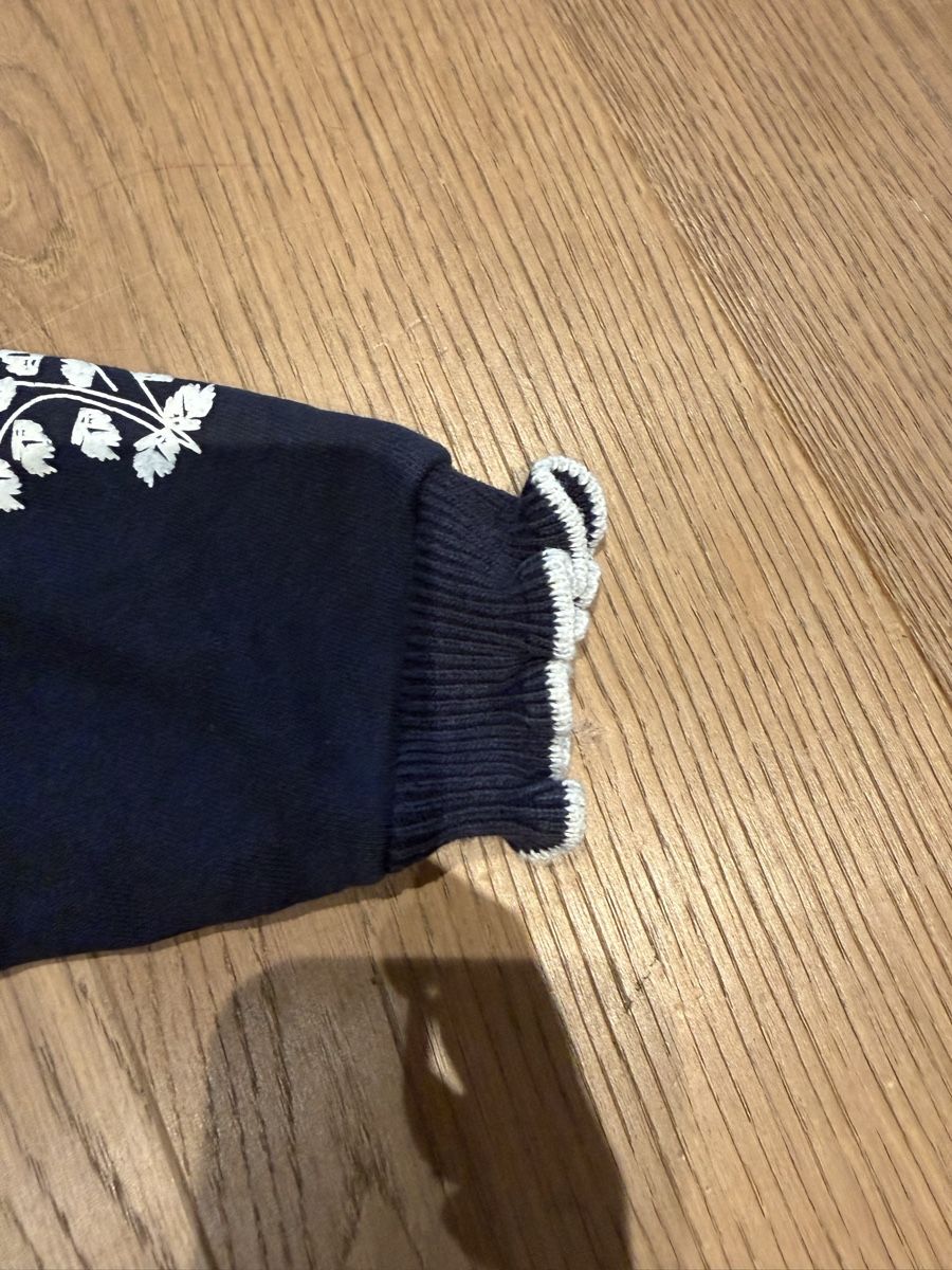 Tartine et Chocolat Maglioni & Felpe: Tartine et Chocolat Pullover Grösse 2A mit Blumenstickerei – Usato da Küsnacht ZH venduto da ToddyGinger 4