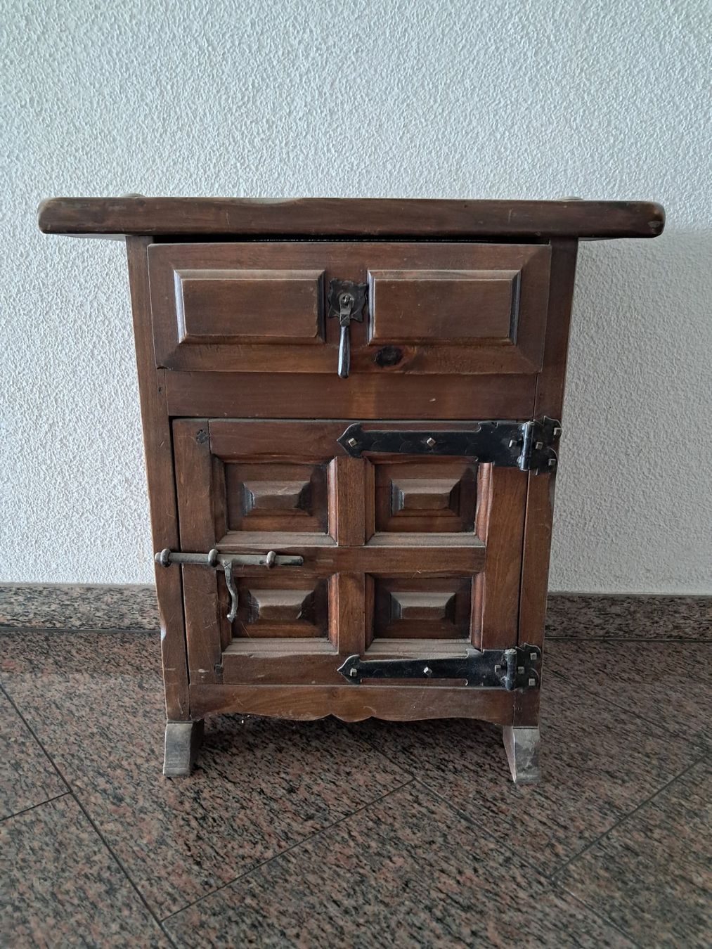 Cassettiere: Spanische Vintage Kommode – Usato da Fällanden venduto da nassoss