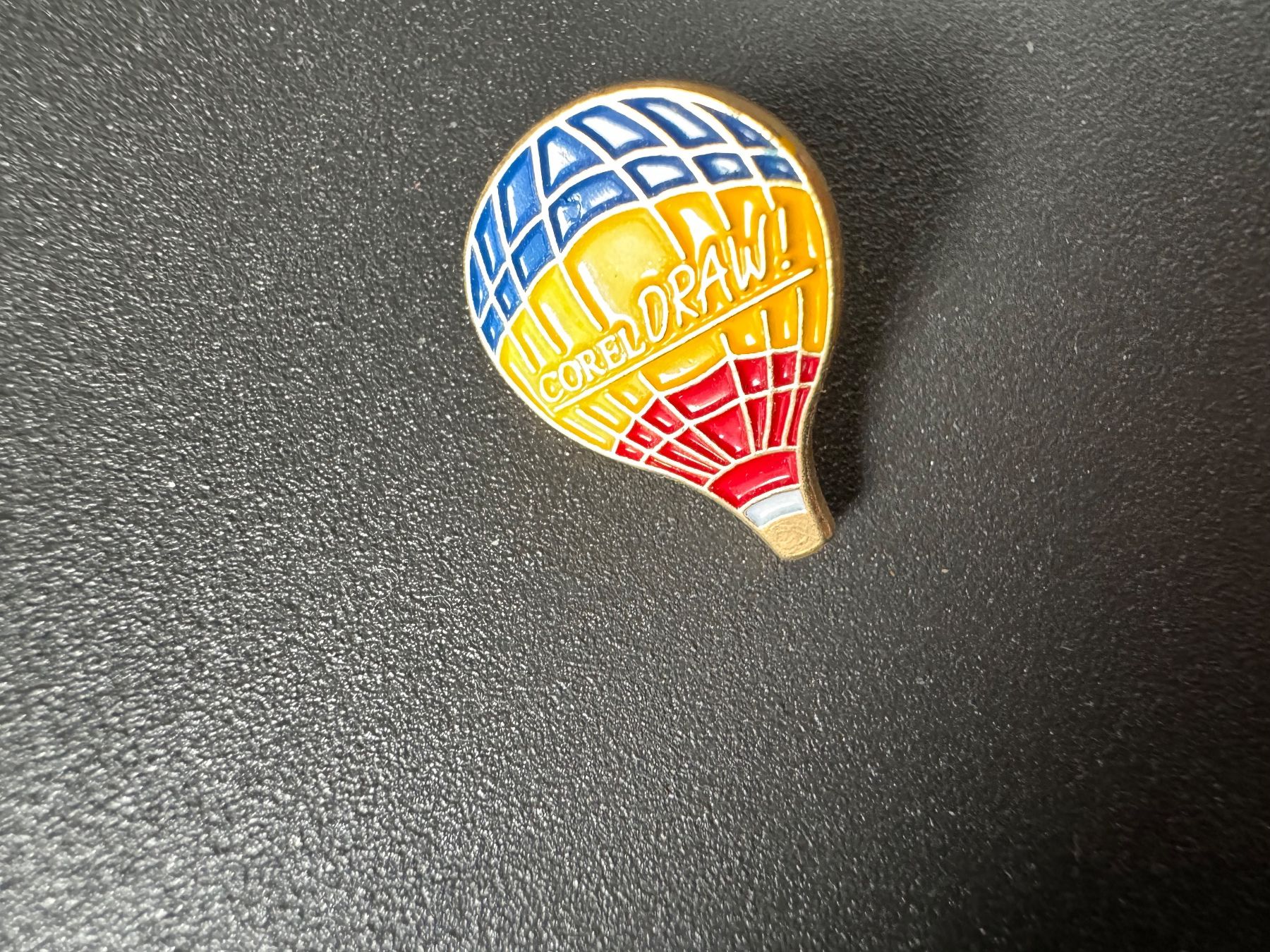 Plaketten & Abzeichen: Pin Heissluftballon Luftballon Ballon – Gebraucht aus Galgenen von rub_f6kh