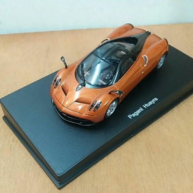 Autoart Modellini d'auto: Pagani Huayra – Nuovo e nell'imballaggio originale da Flawil venduto da Imperiosud 4