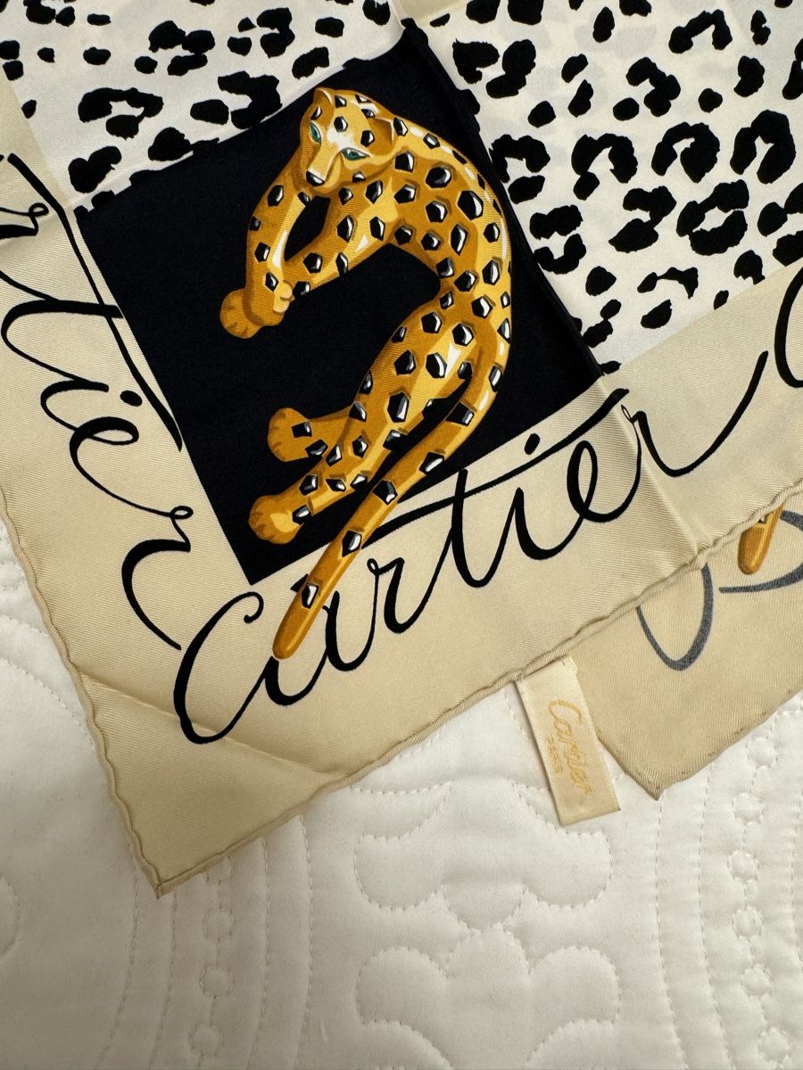 Cartier Foulards, Tücher & Schals: CARTIER SEIDENKARE SCARF – Gebraucht aus Steinhausen von Mimirose114 1