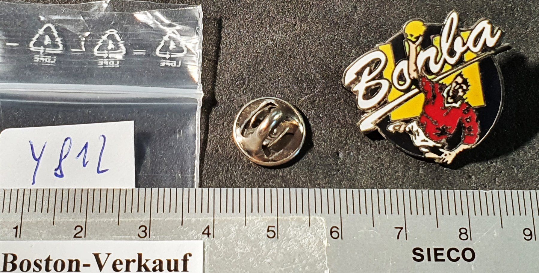 Placchette & Badge: Y812 - Pin Handball Barba? – Usato da Reinach BL venduto da Boston-Verkauf 1
