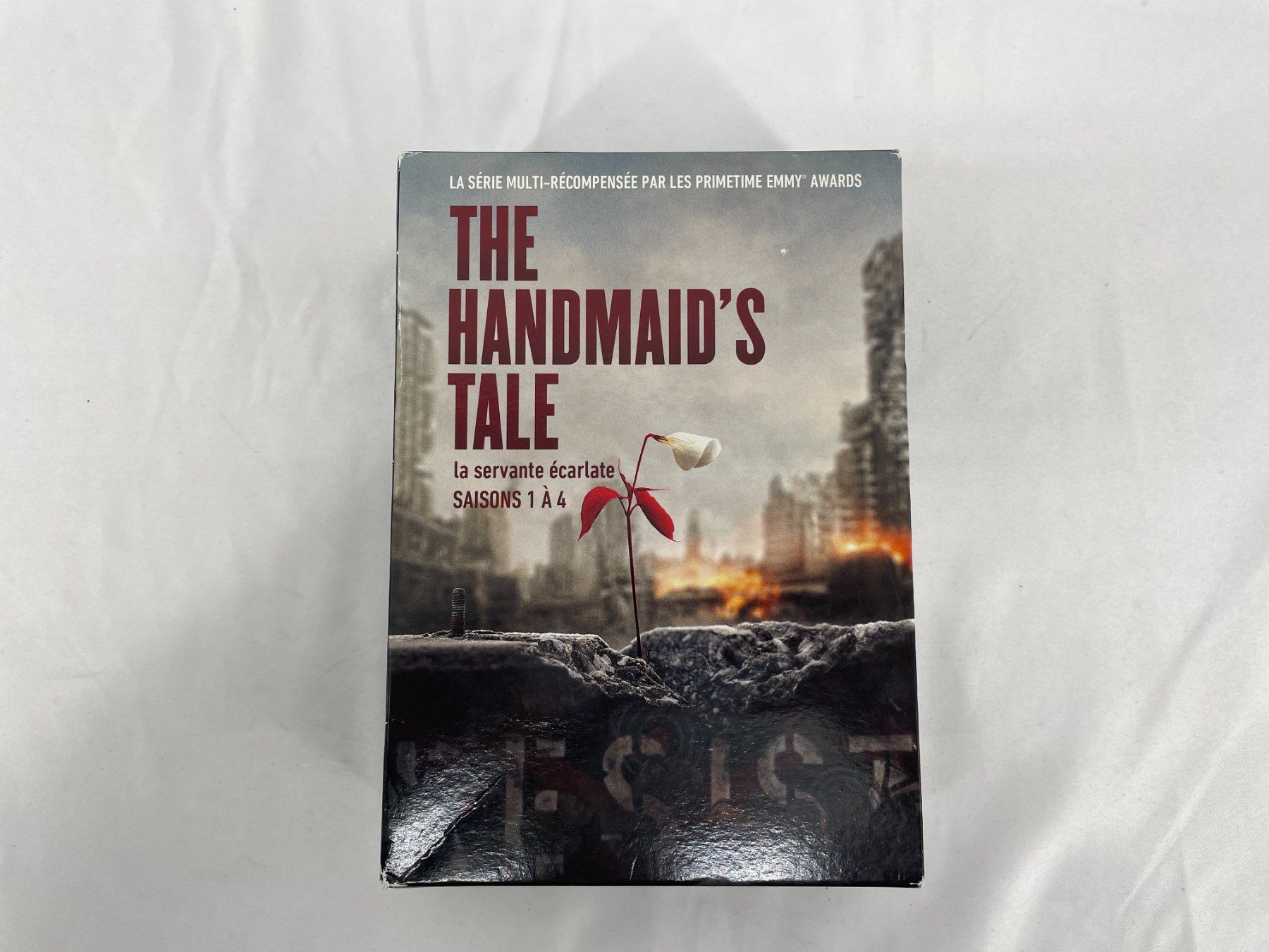 Tutti i DVDs: Coffret DVD "The Handmaid's Tale" Saison 1 à 4 – Usato da Lausanne venduto da PlusValue_Lausanne