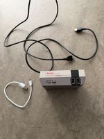 Nintendo Classic Mini NES mit zwei Controllern gebraucht