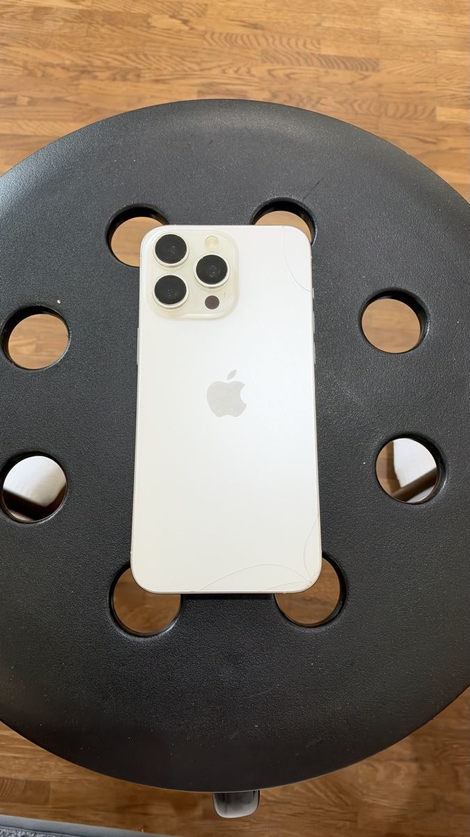 Apple Handys / Smartphones: AB 1Fr, iPhone 15 Pro Max, White Titanium, 256GB – Gebraucht aus Winterthur von Kevin.Prandini 2