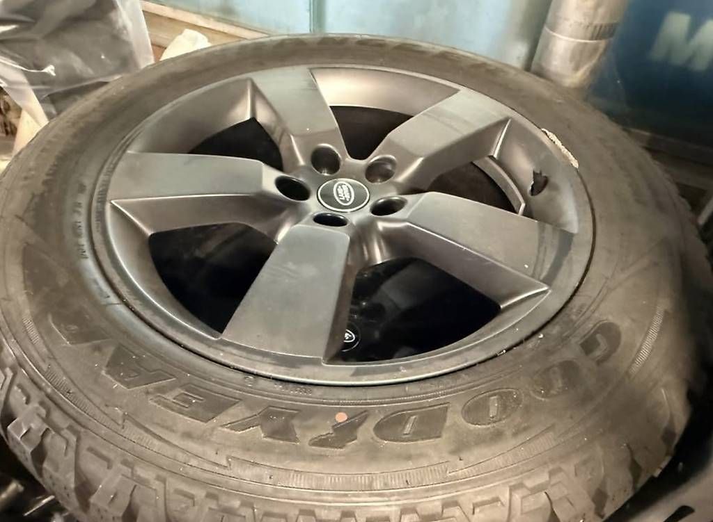 Pneumatici & Ruote complete: New Defender Offroadräder Original – Usato da Merenschwand venduto da DeluxuryMotorsGmbH 1