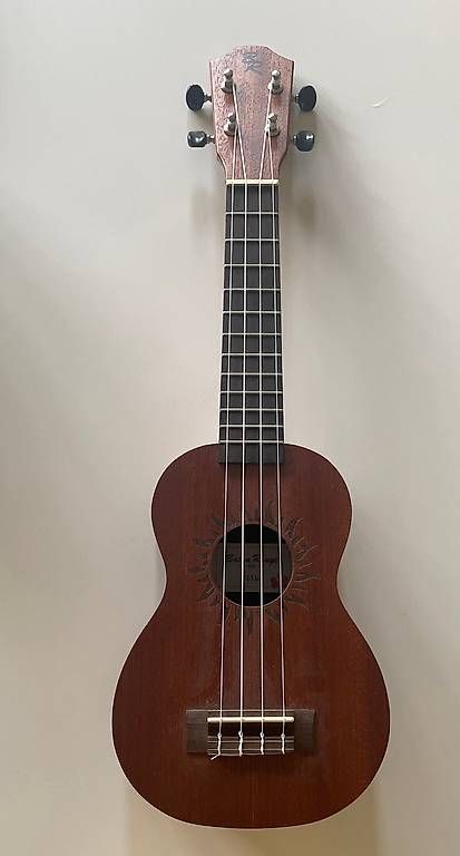 Musikinstrumente: Ukulele Baton Rouge V2-S – Gebraucht aus Zürich von mariecharlotteH