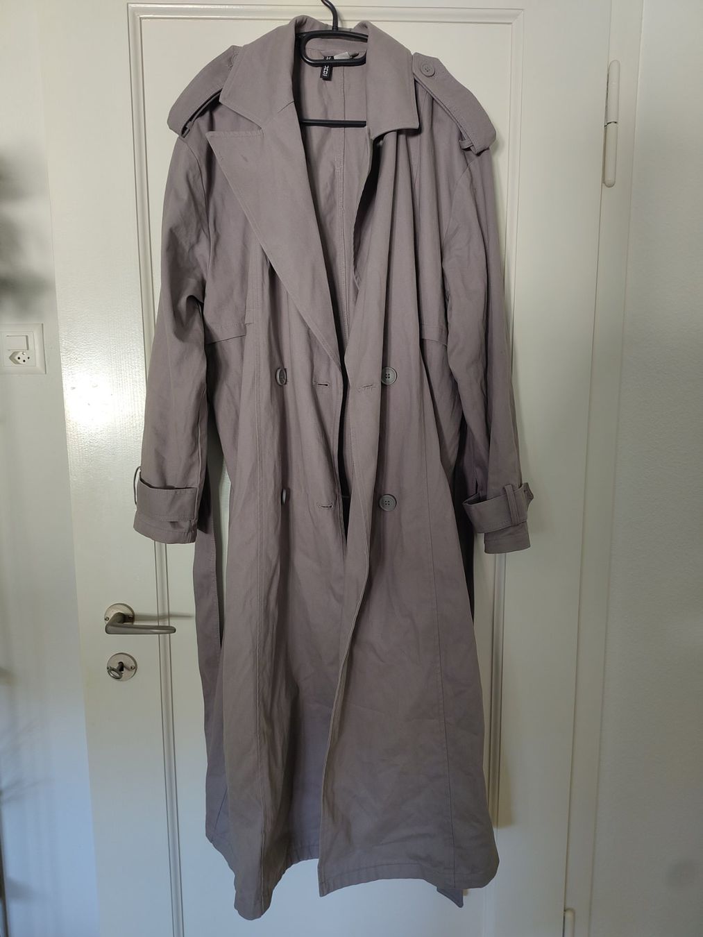 H&M Manteaux: Trenchcoat – D'occasion à Bern par Linii