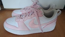 Nike Sneaker Gr. 39 wie neu