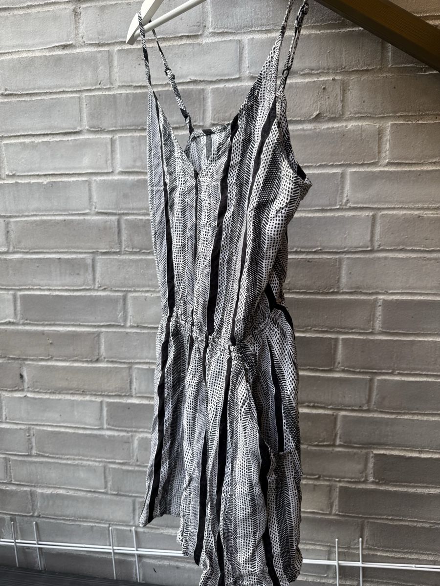H&M Jumpsuits: Einteiler H&M – Gebraucht aus Münchenbuchsee von na_sch3053 2