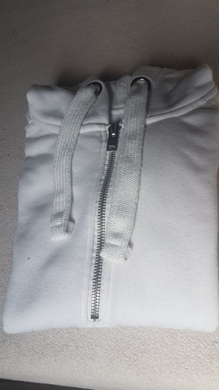 Maglioni & Felpe: Pull sweat blanc avec capuchon grandeur XS – Usato da Villiers venduto da san_jn5w 9