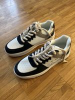 Bonnes chaussures neuves !