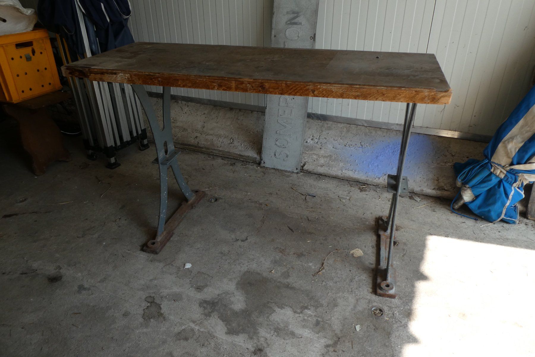 Établis: établis pieds fontes – D'occasion à Fontaines NE par monloisir 1