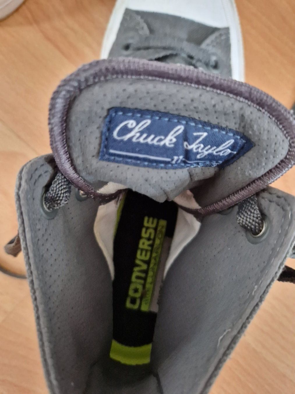 Converse Scarpe da uomo: Converse Chuck Taylor All Star High Grau Gr. 37 – Usato da Neuhausen am Rheinfall venduto da Alchimista 4