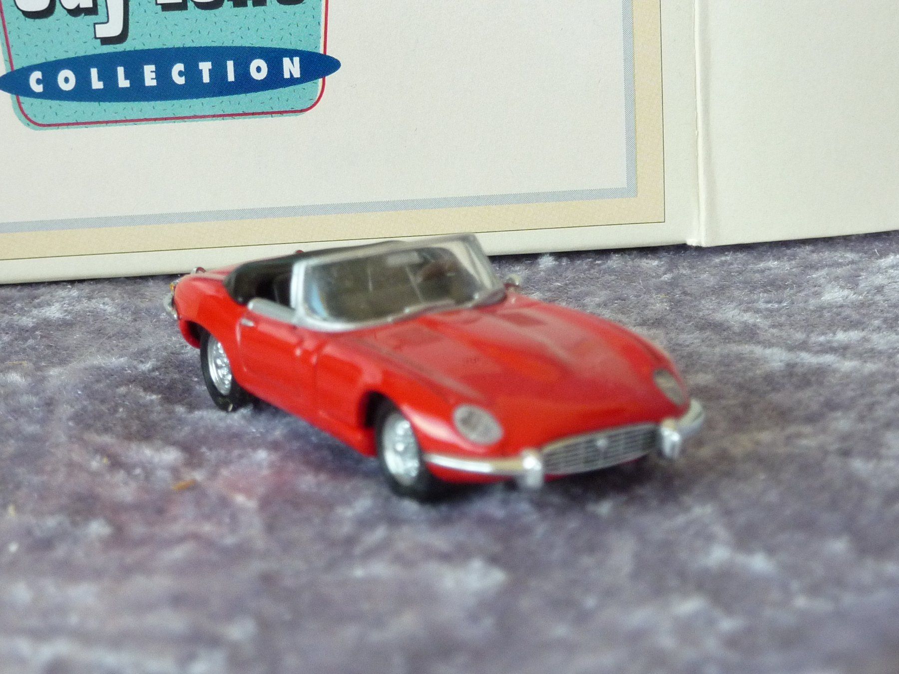 Hot Wheels Voitures modèles: Jaguar E Type Jay Leno  1:64 – Neuf avec emballage d'origine à Dürrenäsch par Cobra1ch 5