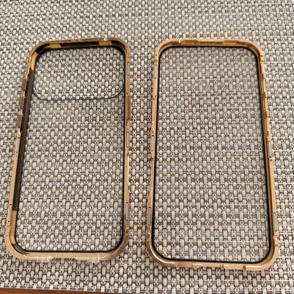 Covers & Schutzfolien: I Phone 17Pro - Magnet Hülle – Neu (gemäss Beschreibung) aus zürich von may_yj9f 3