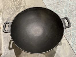 Grosser Wok Gusseisen mit Rechaud Gusseisen