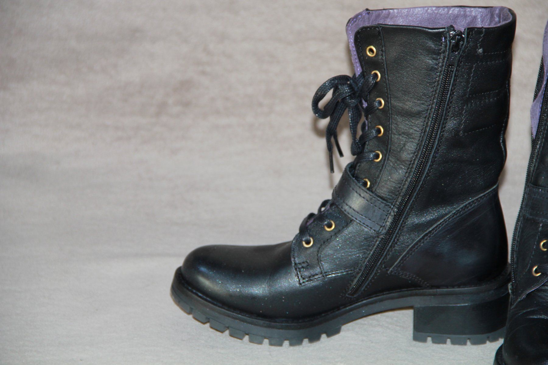 Scarpe da donna: Bottine en cuir noir – Usato da satigny venduto da cara68 1