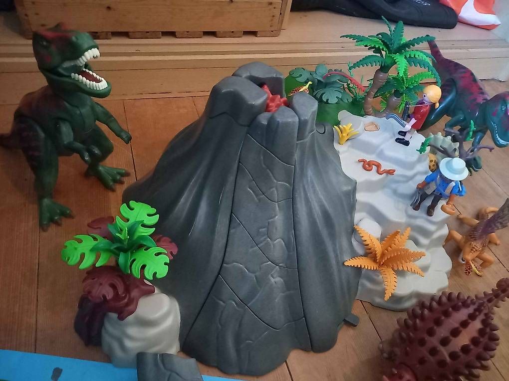 Giocattoli: Playmobil Set Dinosaurier-Vulkan – Usato da Alchenstorf venduto da jae_8glt 3