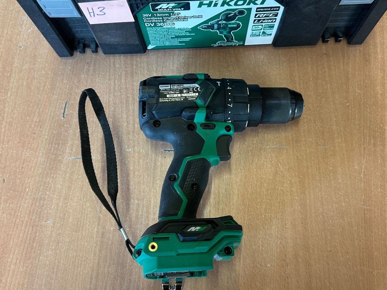 Hitachi Trapani: HIKOKI Akku Schlag-Bohrschrauber "Brushless" DV36DCBASIC – Usato da Uetendorf venduto da Revotool 1