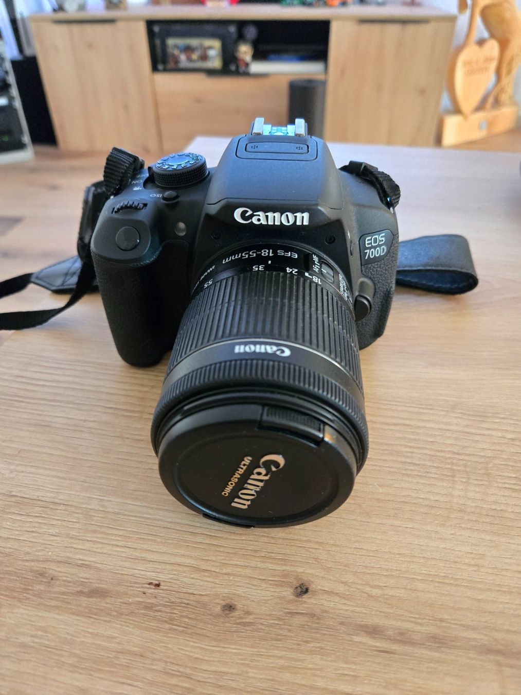 Canon Appareil photo: Kamera Canon EOS 700D – D'occasion à Rüdtligen par Second2299 1
