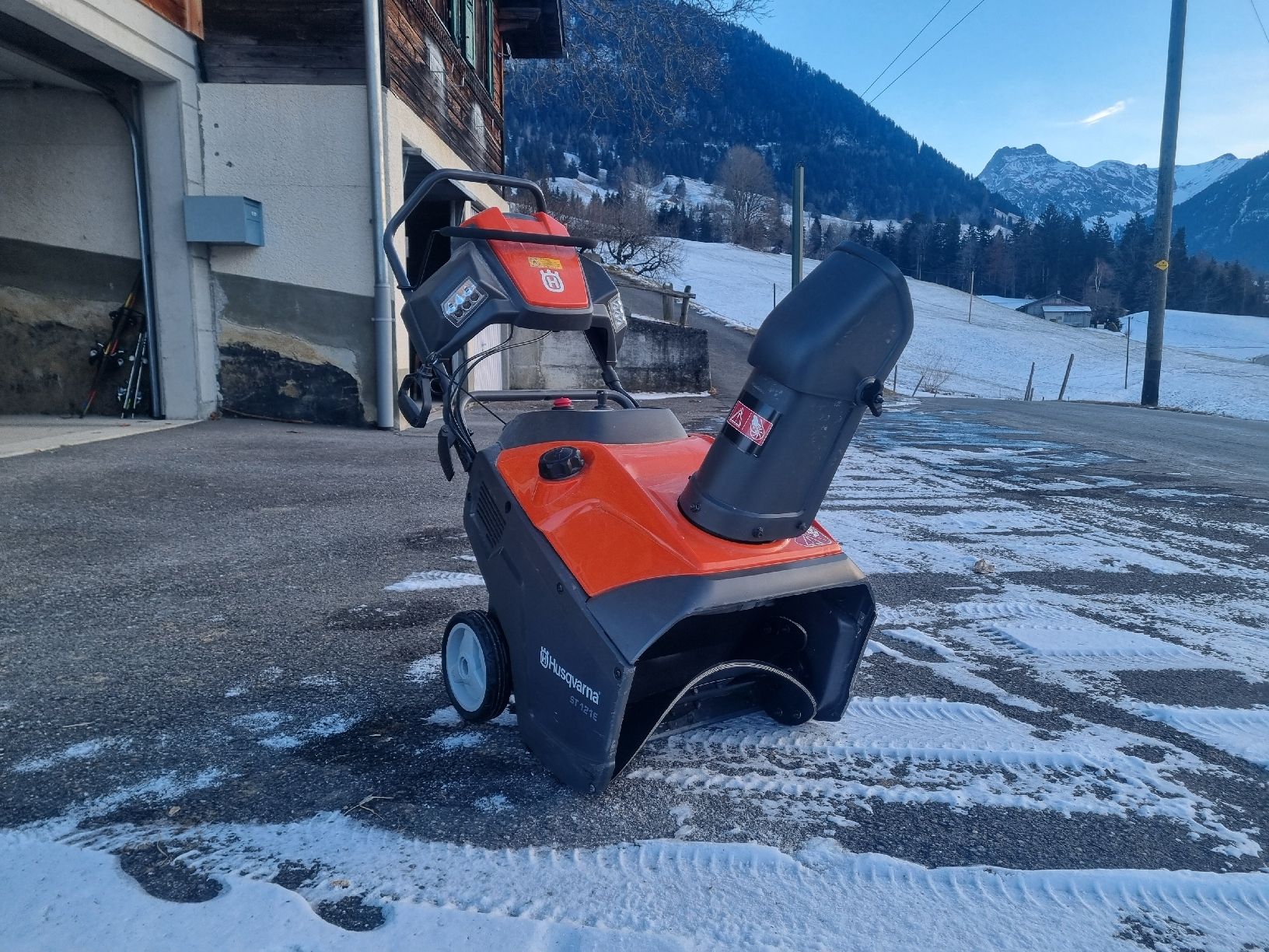 Husqvarna Sgombero neve: Husqvarna ST121E Schneefräse – Usato da Reichenbach im Kandertal venduto da zeh_m5wg 2