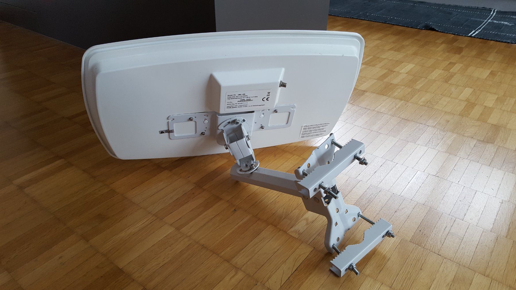 Radiocomunicazione: SAT ANTENNE /  Flachantenne: – Usato da Igis venduto da JUST-4U-ENJOY 2