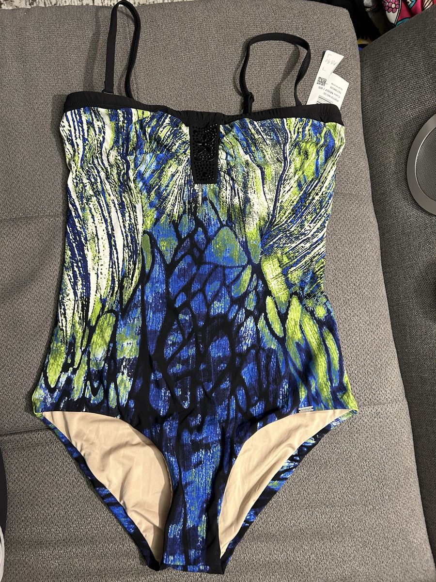 Triumph Costumi da bagno & Bikini: Badekleid Triumph Gr. 38 -Neu – Nuovo e nell'imballaggio originale da Corgémont venduto da Tania05