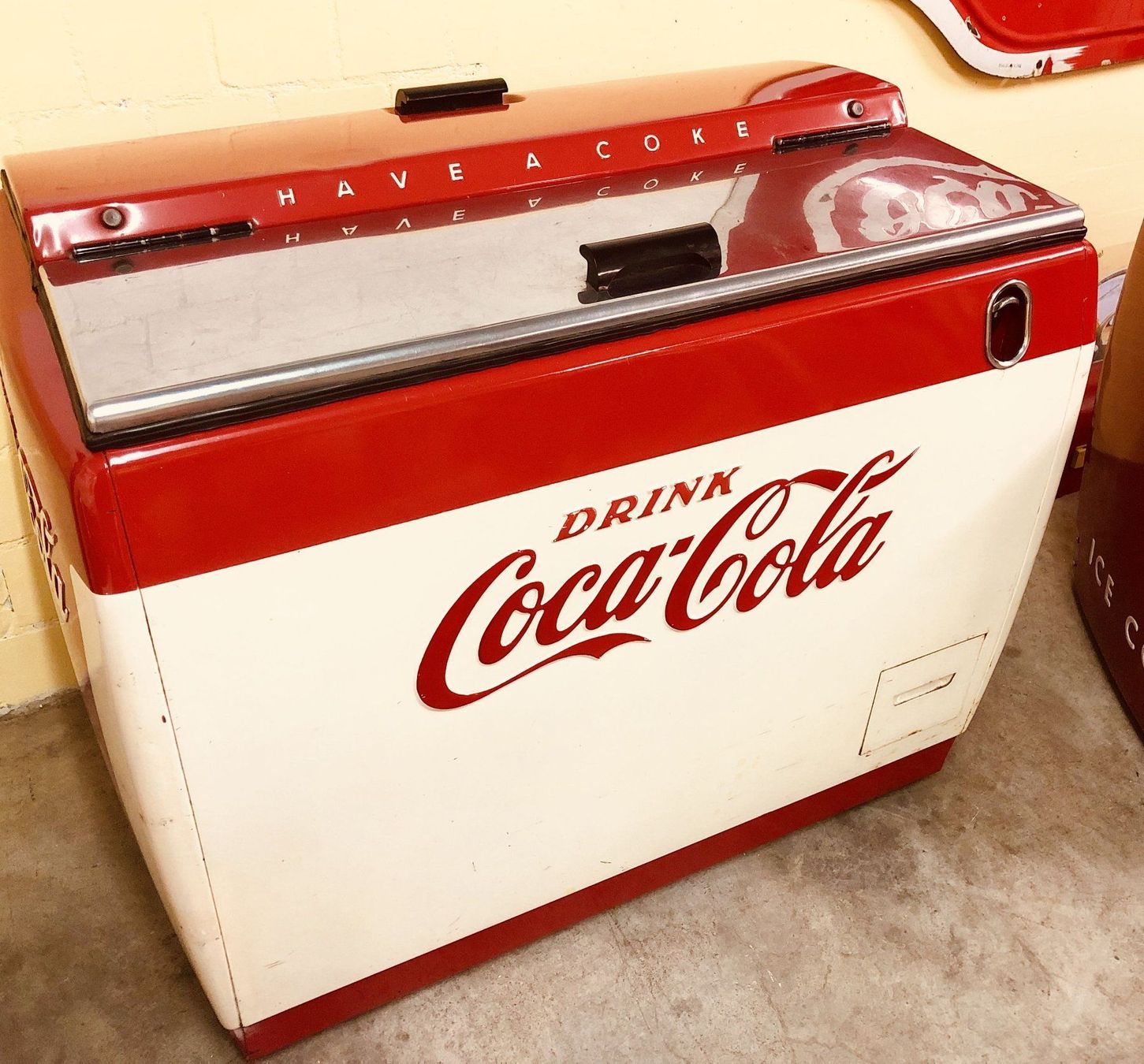 Coca-Cola Frigoriferi & Refrigeratori: Coca Cola Kühltruhe USA 1950 – Difettoso da Muttenz venduto da topi68 1