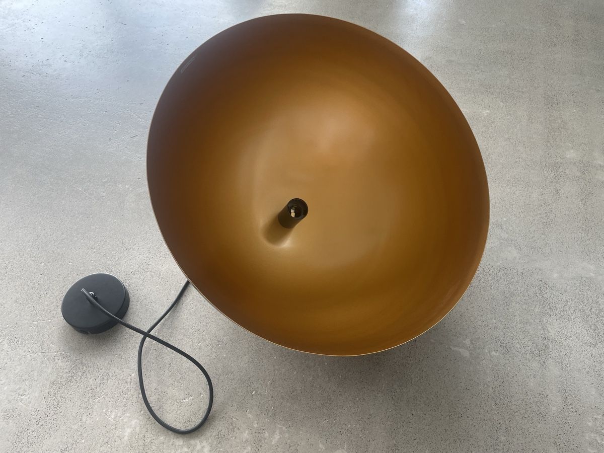 Lampade: Lampe goldig schwarz neu – Nuovo (secondo la descrizione) da Wollerau venduto da KarinEih 1
