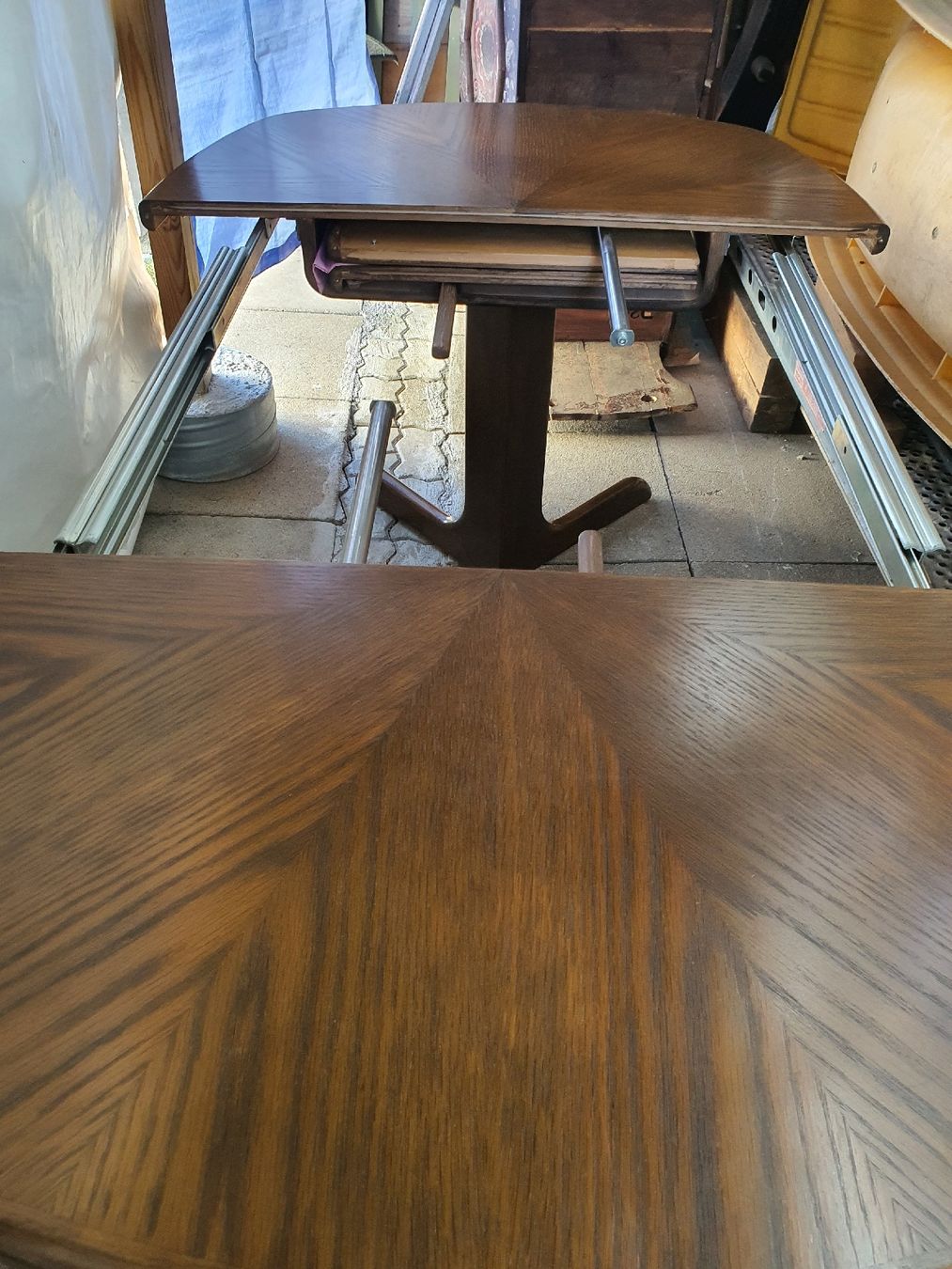 Tables: Auszugtisch Eiche + passende Stühle – D'occasion à Wangen b. Olten par Hecht62xyz 2