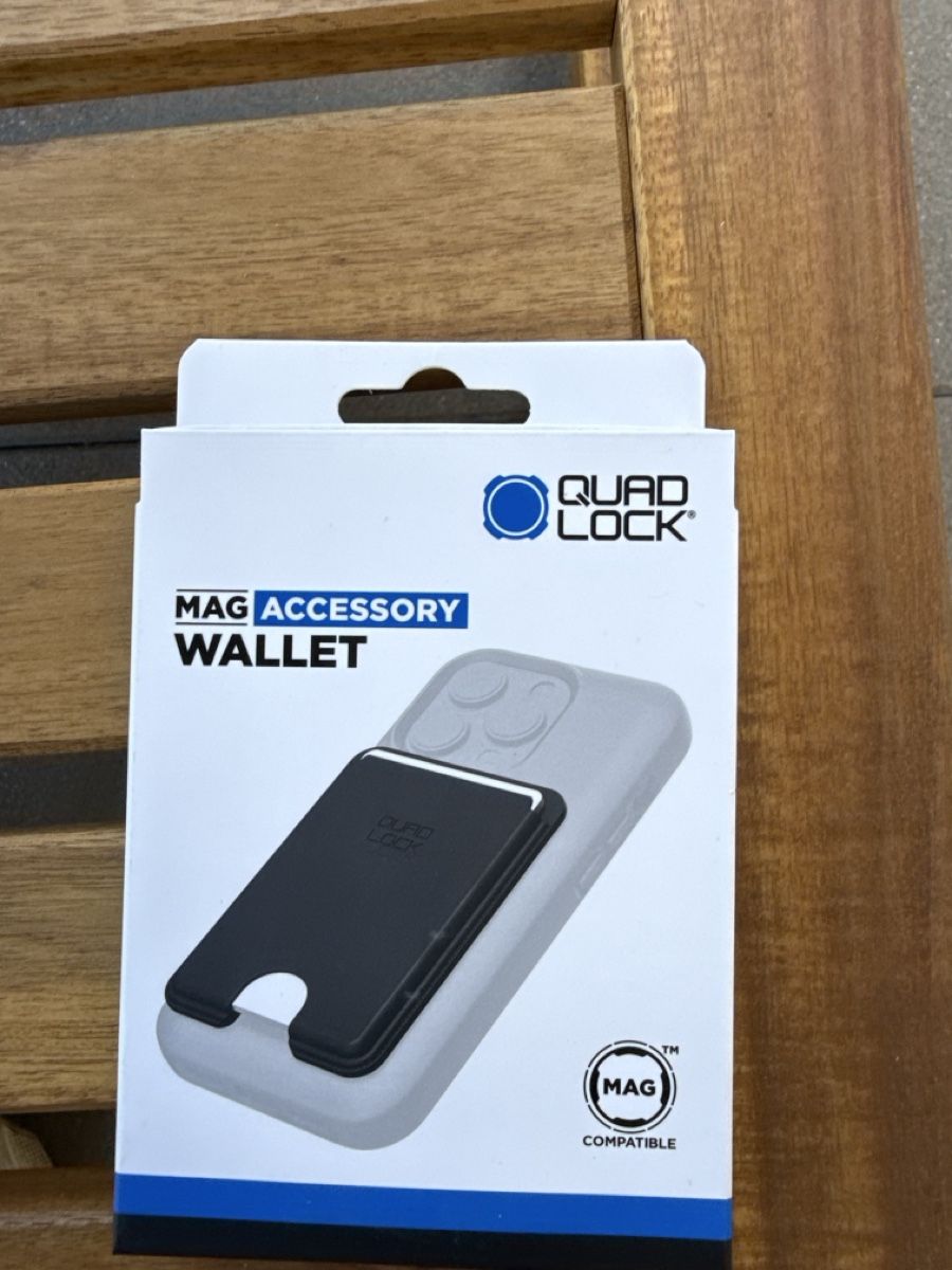 Quad Lock Supporti a parete: Quad Lock MAG Accessory Wallet – Usato da Beromünster venduto da Drusilla7