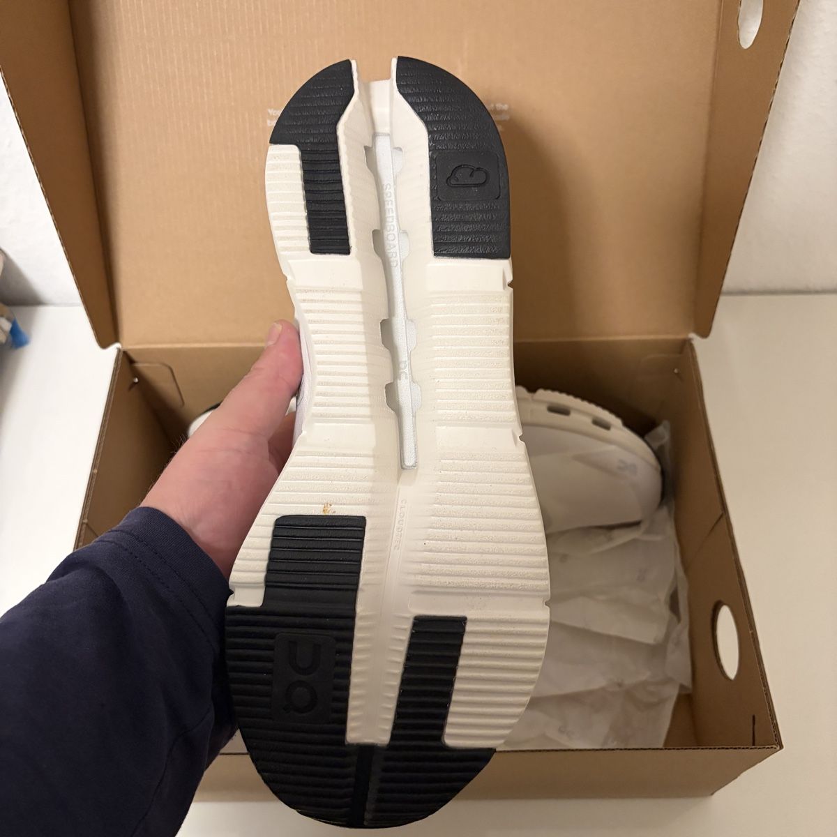 On Herrenschuhe: On Cloudnova Form - Taille 44 – Neu und originalverpackt aus Onex von Chooseyoursneaks 4