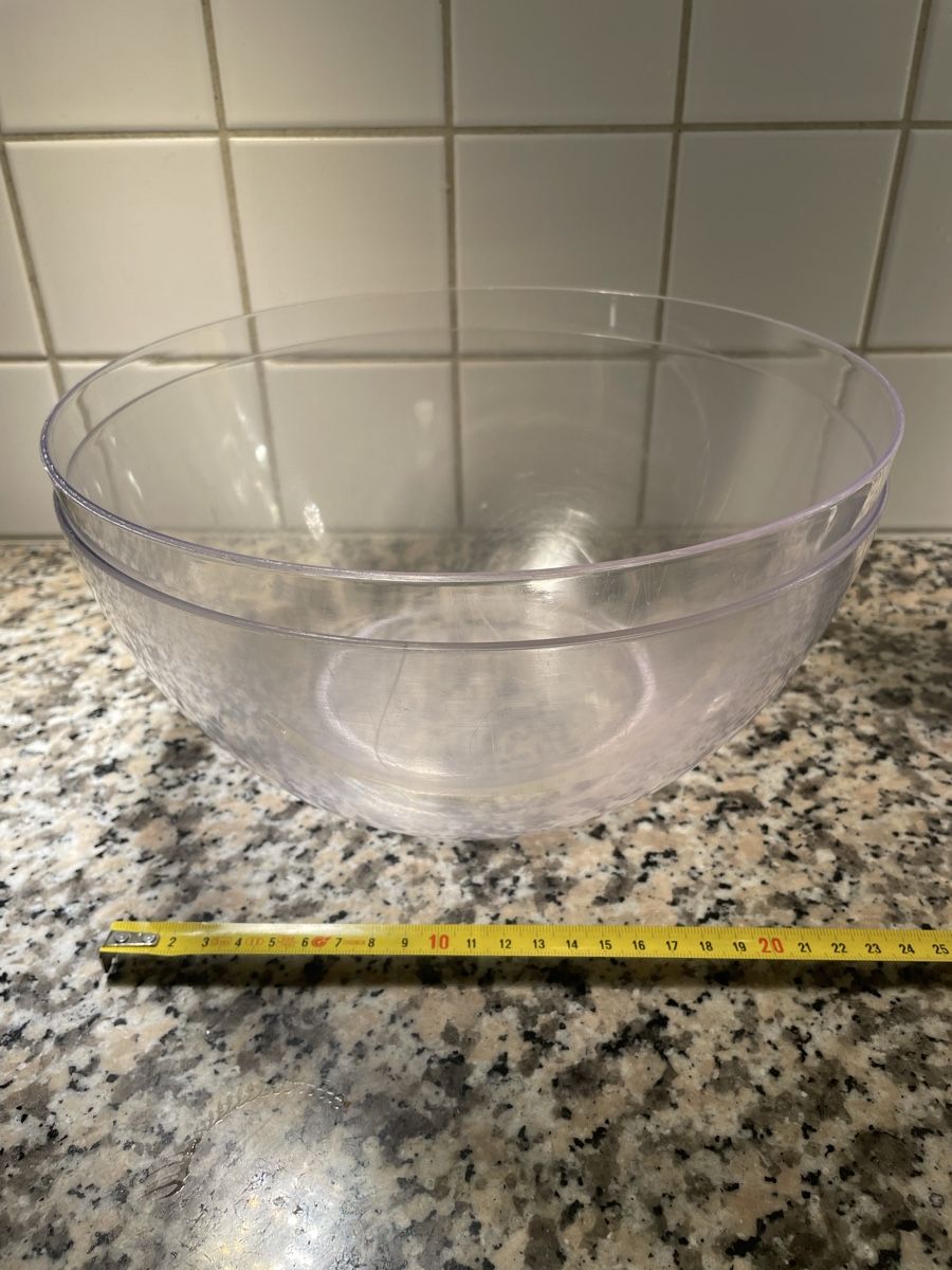Contenitori & Simili: 2 saladiers transparents – Usato da Fribourg venduto da Obiwan22 1