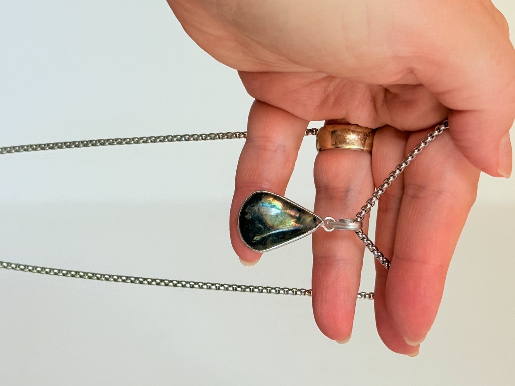 Colliers: Collier avec labradorite - Élégant & Naturel! – Neuf avec emballage d'origine à Genève par AWWA 9