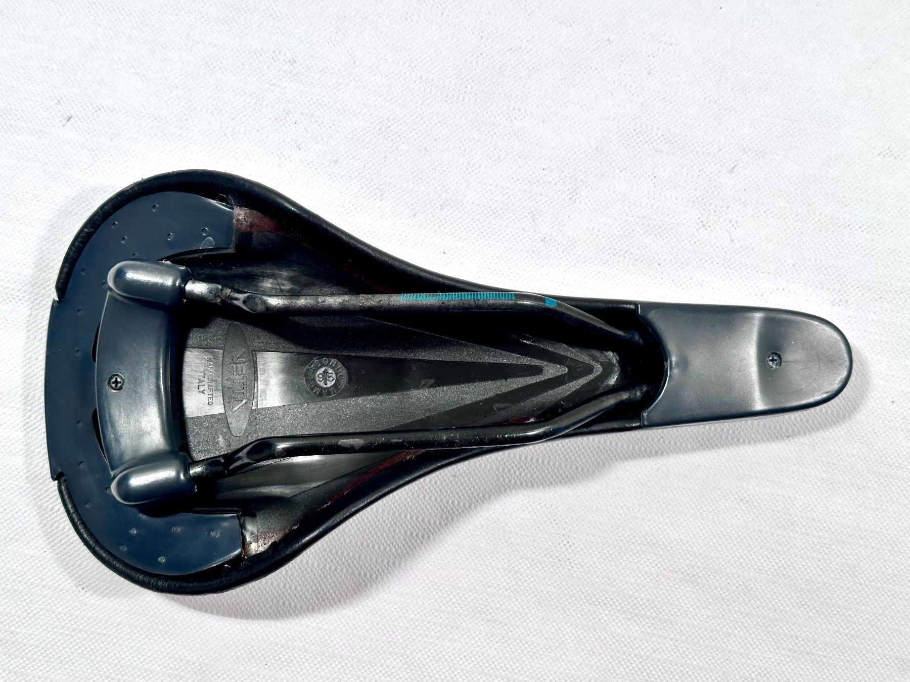 Ersatzteile: VETTA transverse TT Leather Saddle Sattel 251g – Gebraucht aus Luzern von bikeandbeltcom 4